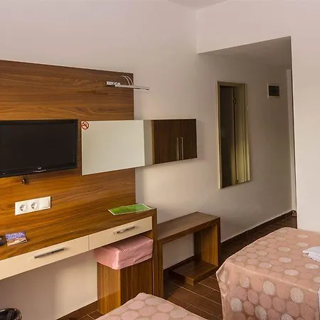 Отель Cotton Boutique Битез